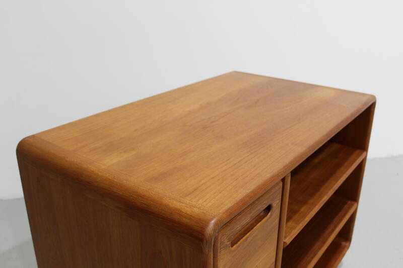 Vintage audiokast, tv-meubel Deens Design - Dyrlund, jaren '80 | 01174