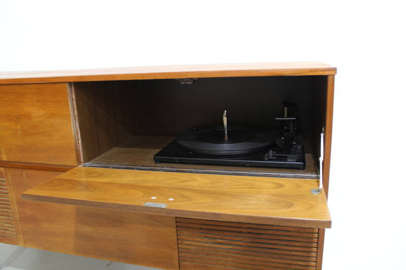 Vintage sideboard, audio furniture, radio cabinet - 1960s | 01184