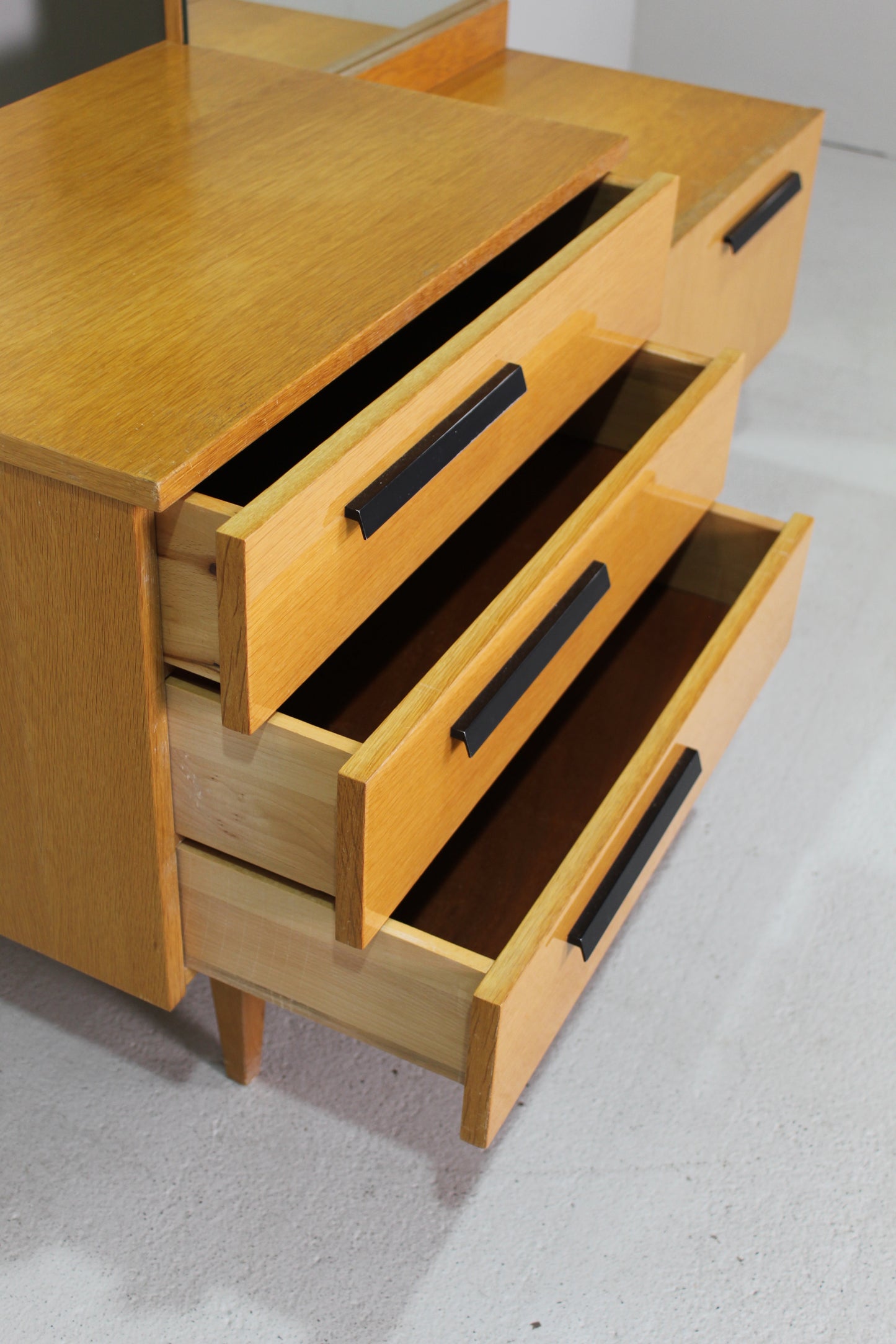 Vintage kaptafel, kast met spiegel - jaren '50/'60