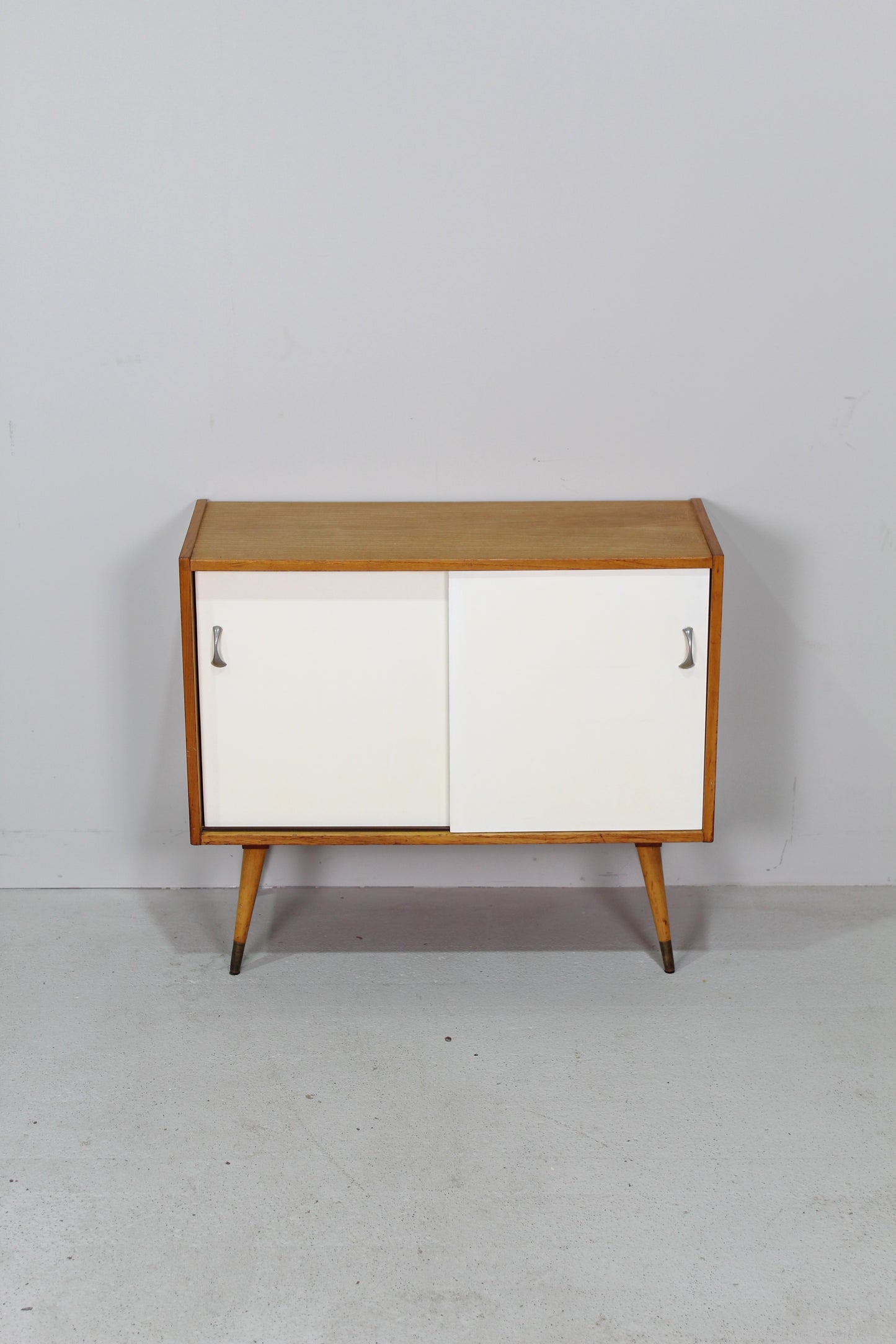 Vintage wit kastje jaren '60