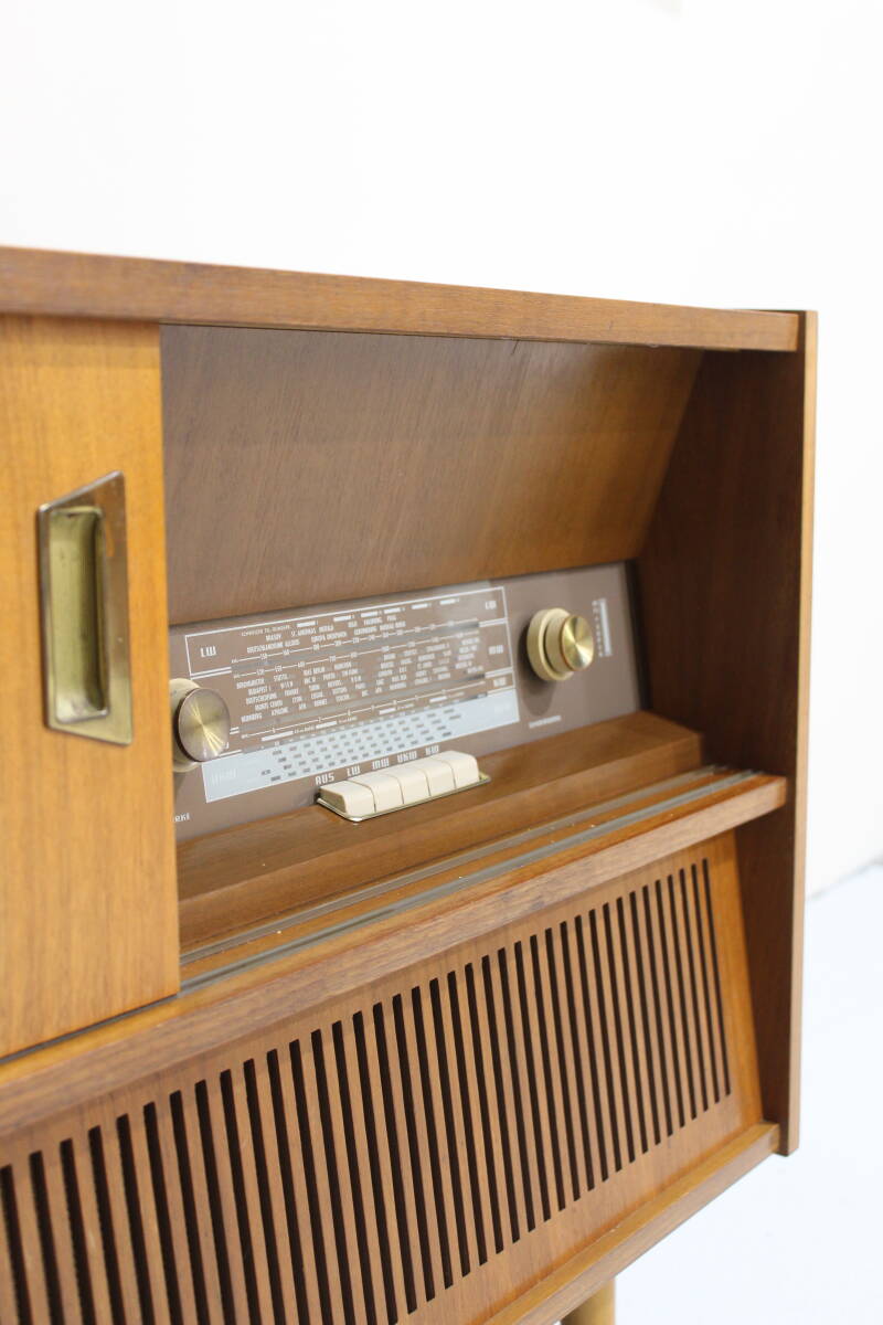 Vintage dressoir, sideboard, audiomeubel, radiokast - Philips, jaren '60 | 01290
