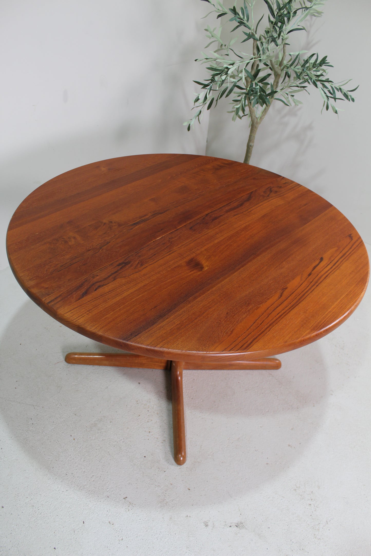 Vintage Deens Design eettafel rond