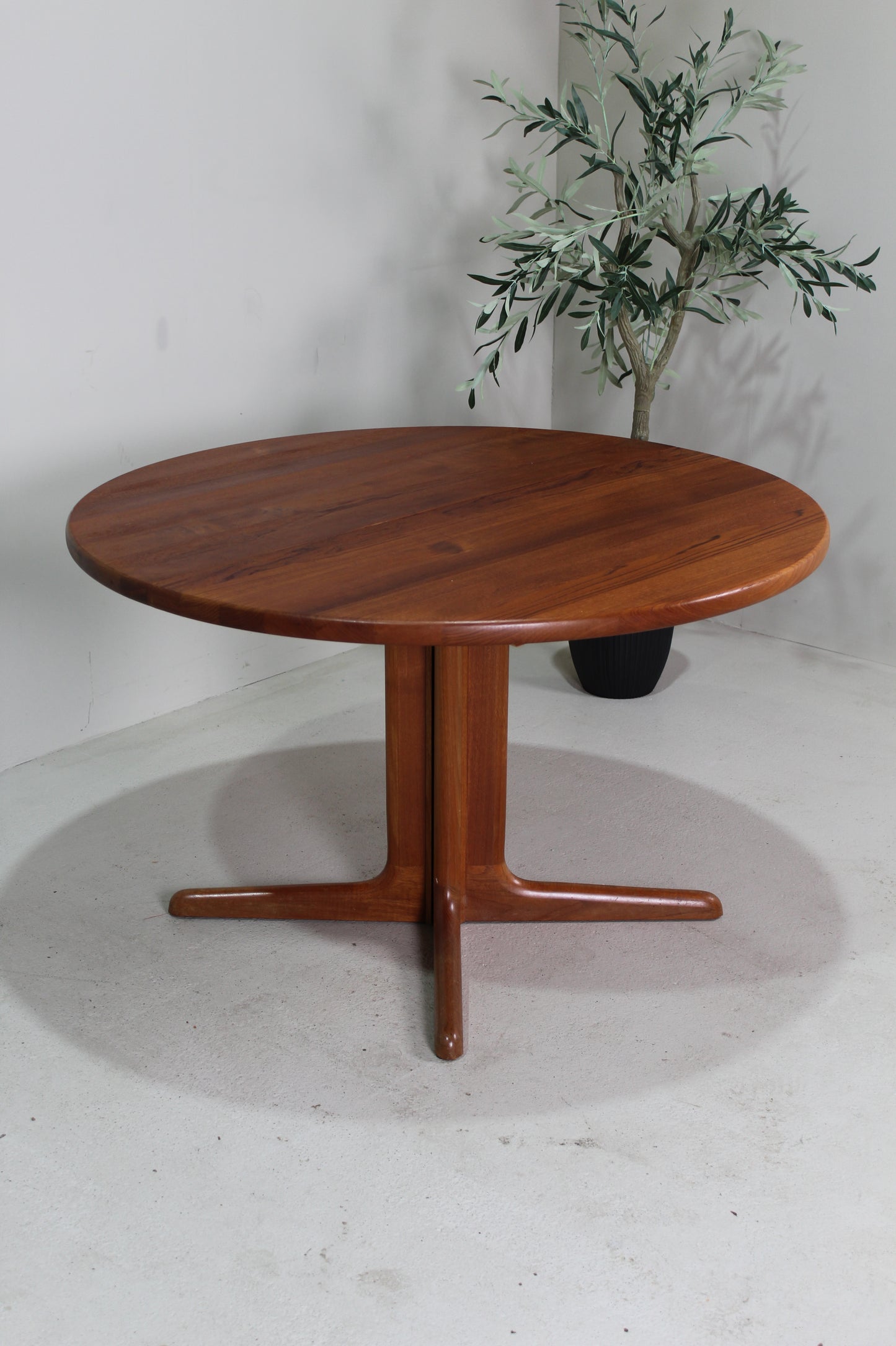 Vintage Deens Design eettafel rond