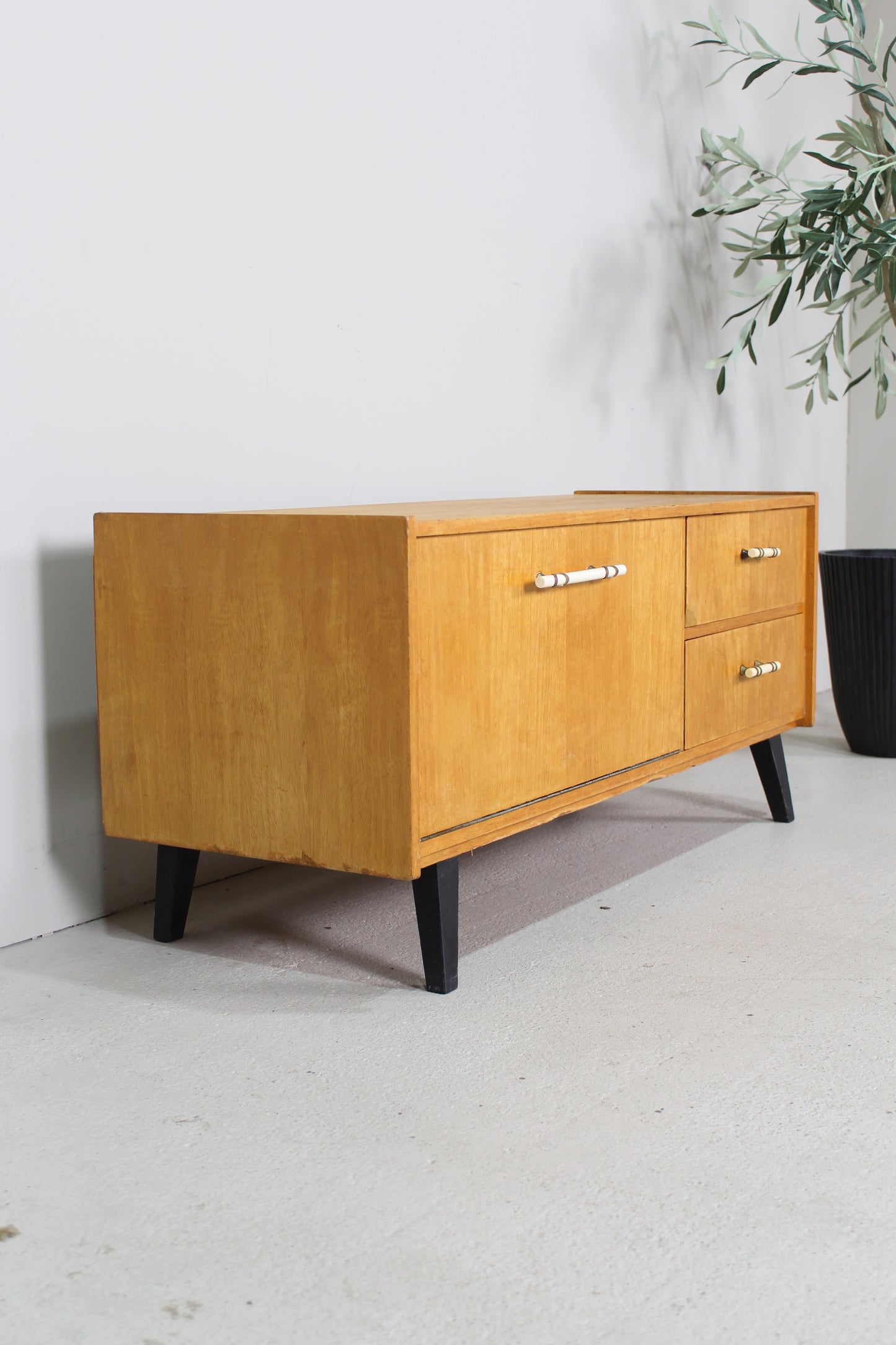 Vintage dressoir, tv-meubel jaren '50