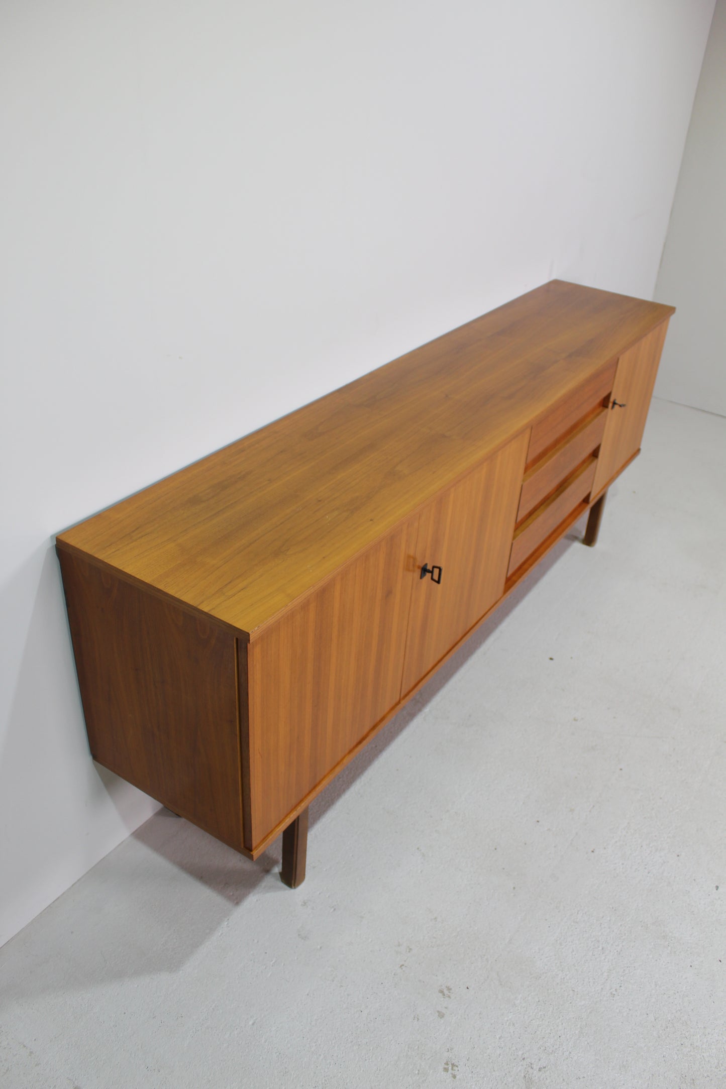 Vintage dressoir, sideboard jaren '60