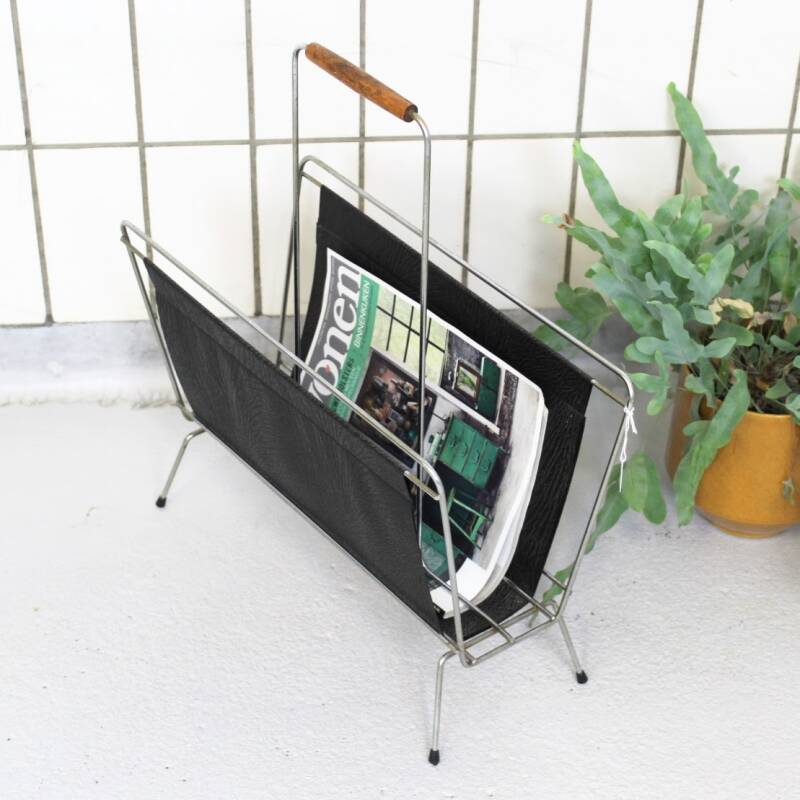 Vintage reading basket, black