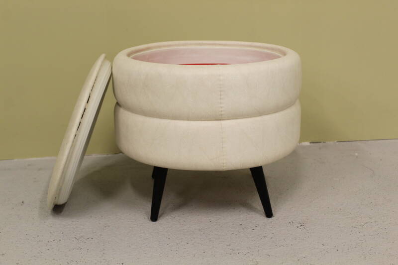 Vintage pouf