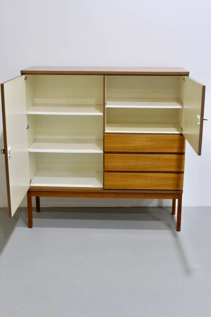 Vintage hoge kast, dicht - jaren '70 | 01255