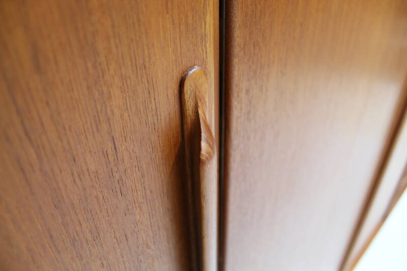 Vintage Design highboard, cupboard - Heinrich Rietsenpatt | 01056