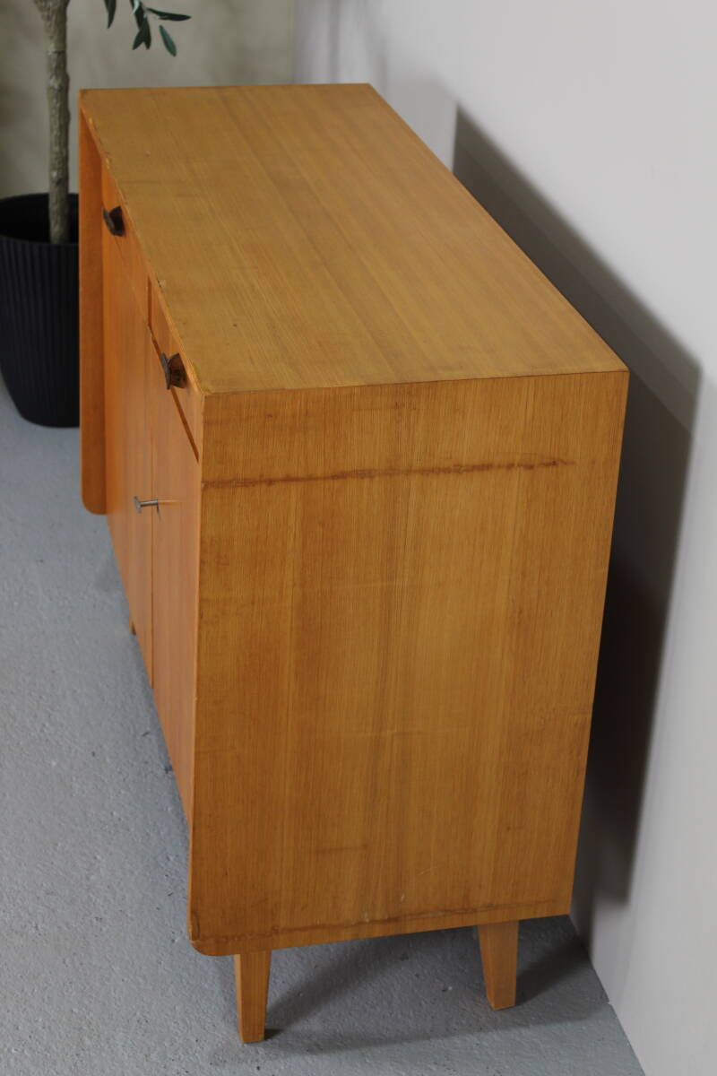 Vintage dressoir, kastje - Mustering jaren '60 | 01312