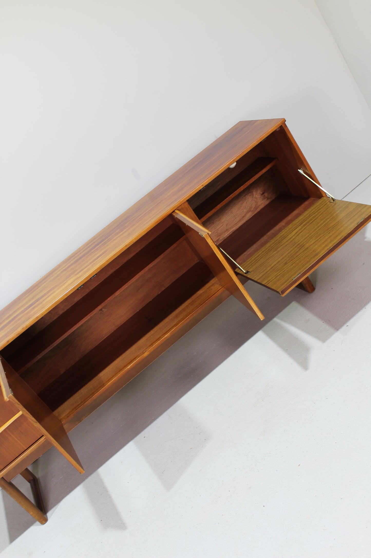 RESERVIERT Vintage Design Sideboard - Stonehill, 1960er Jahre