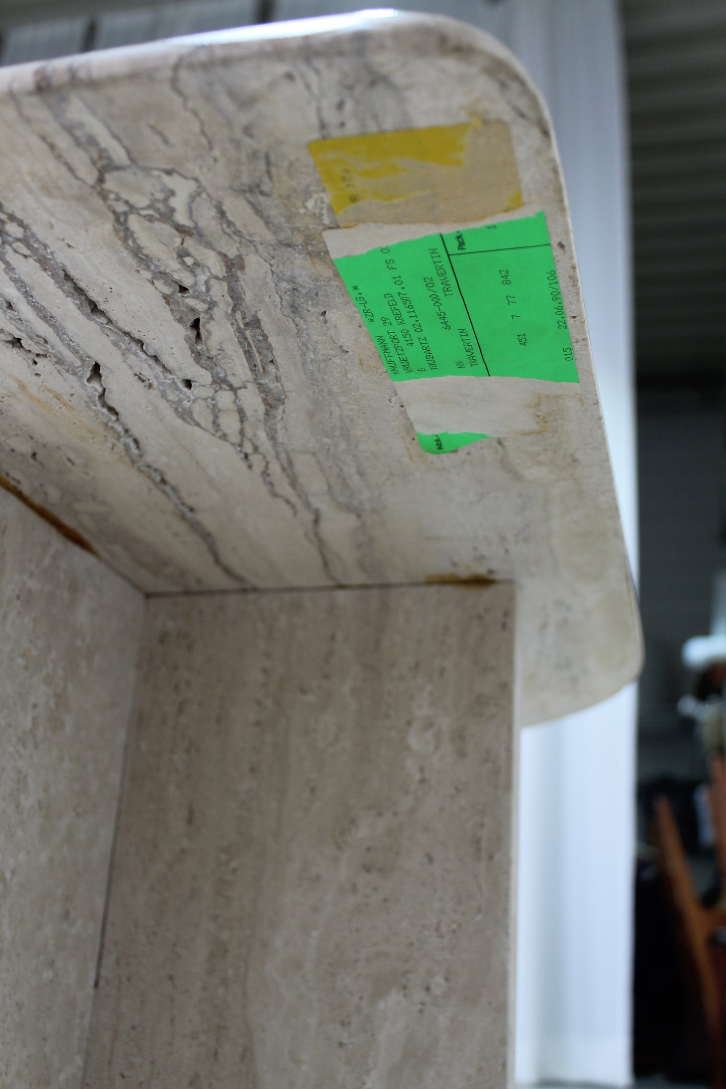 Vintage Travertin Couchtisch, Beistelltisch - Naturstein