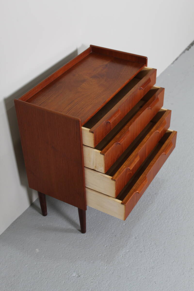 Vintage chest of drawers - Danish Design, teak wood | 01394