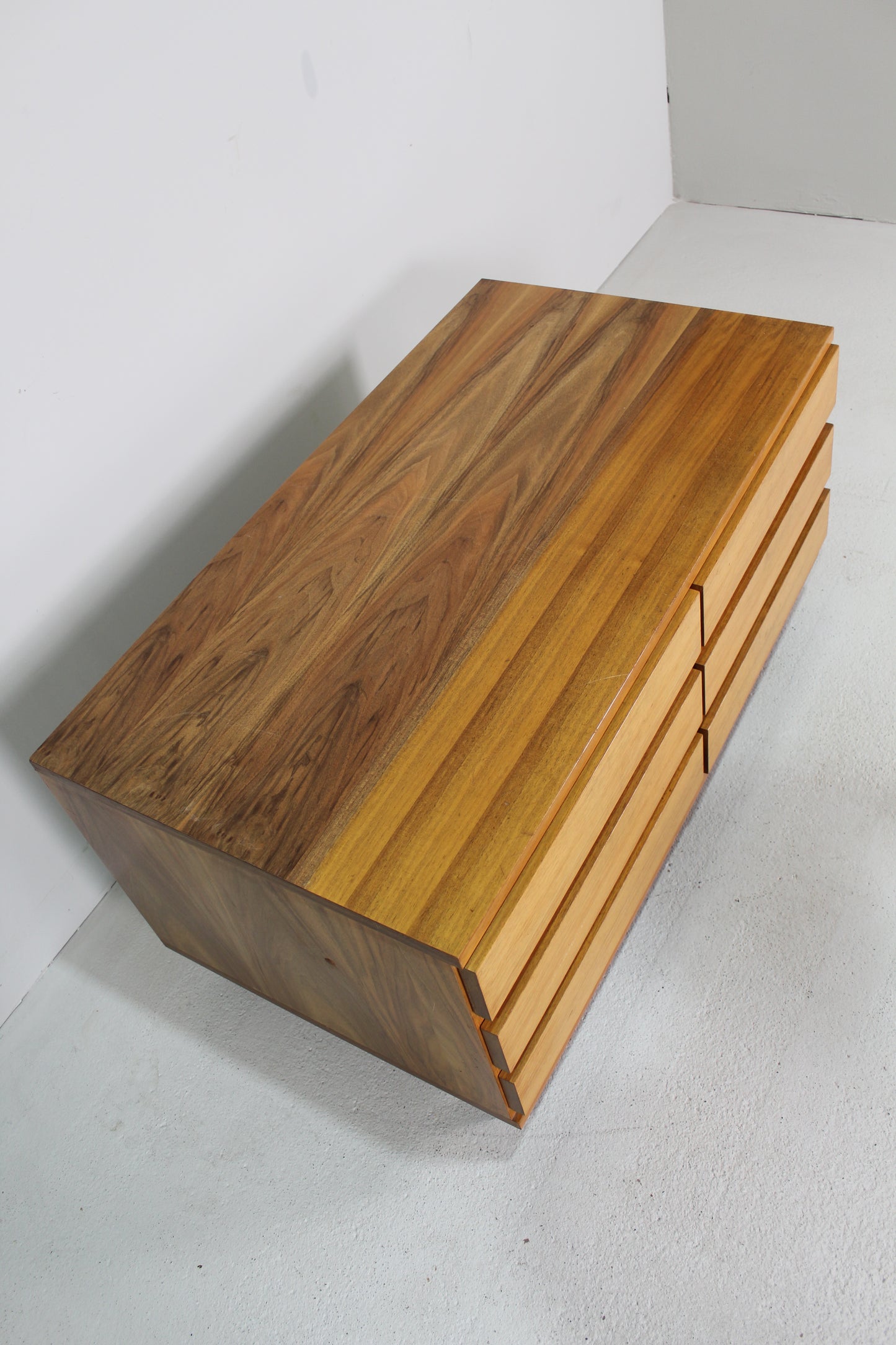 Vintage-Fernsehschrank, Kommode - 1960er