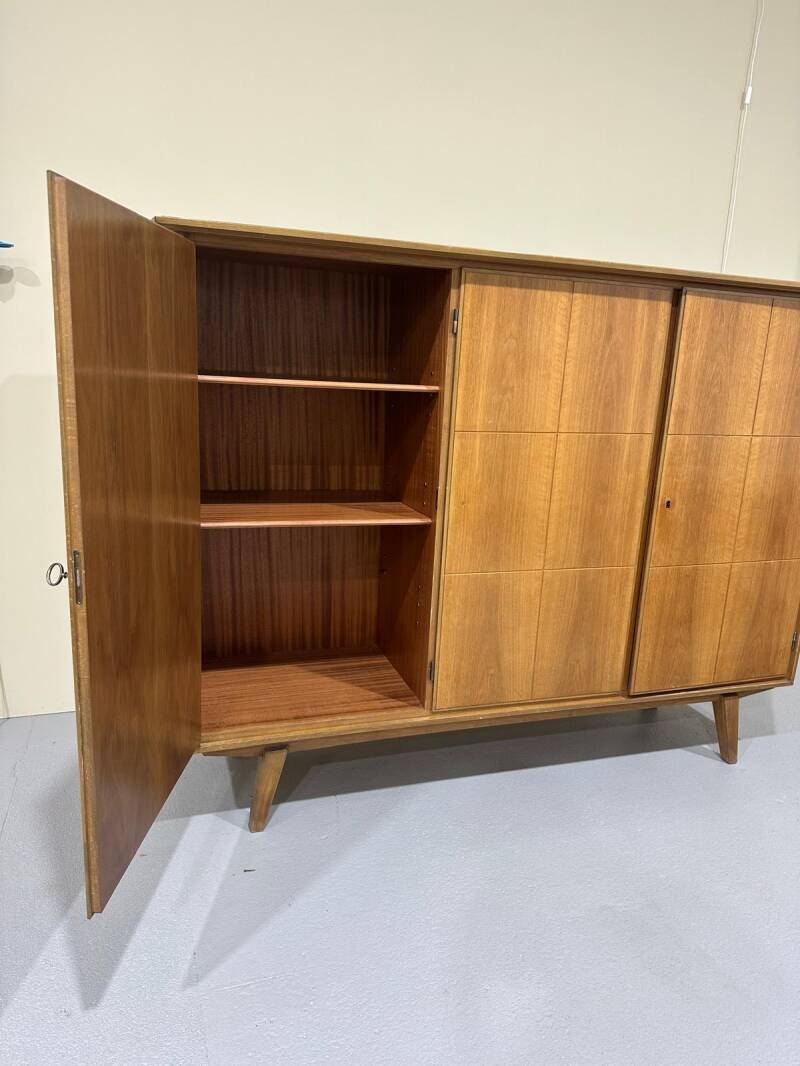 Vintage kast, linnenkast, kledingkast, spelletjeskast - jaren '50 | 01192