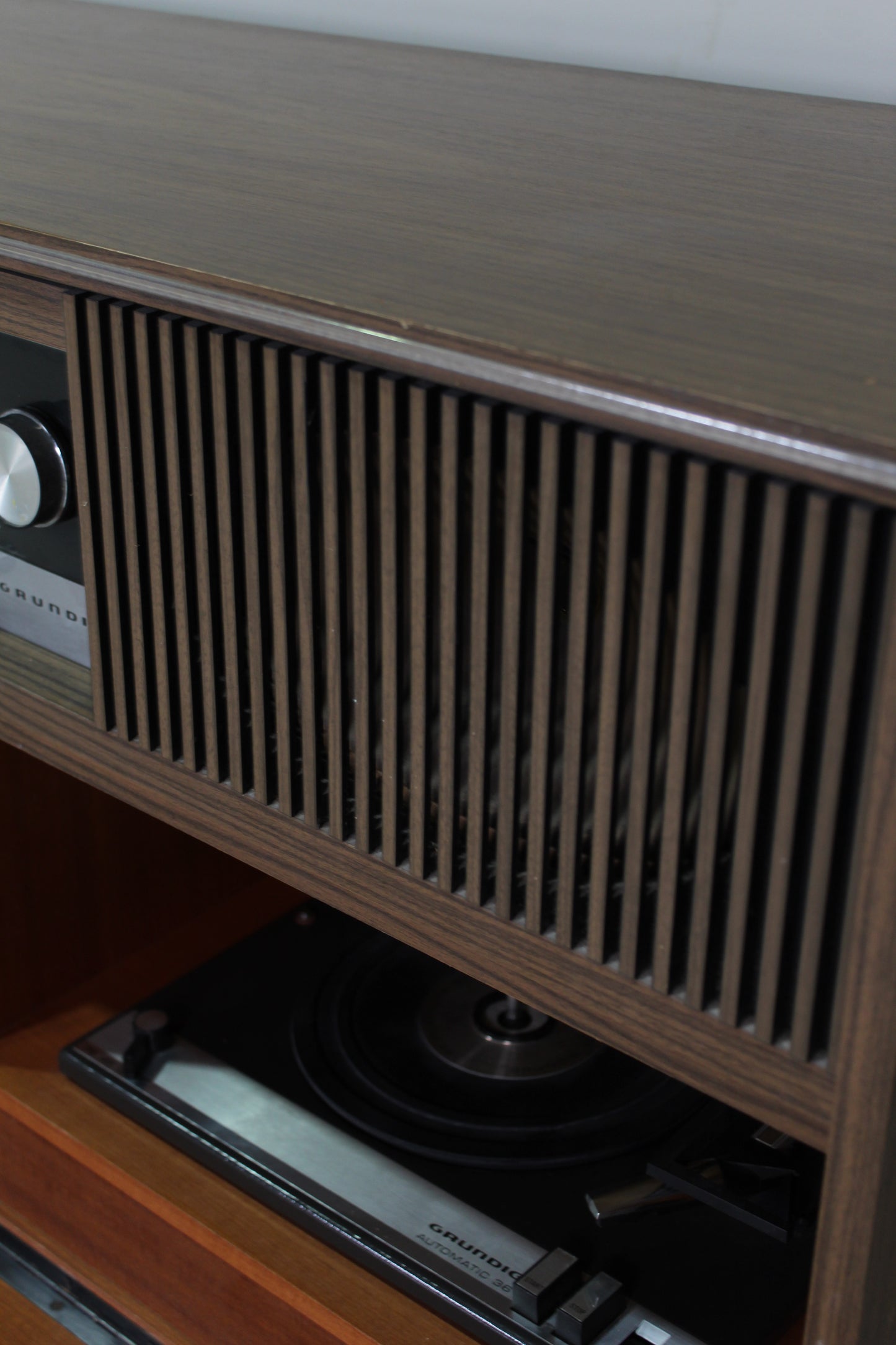 Vintage audiomeubel, radiokast, dressoir Gründig