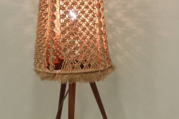 Vintage Stehlampe, Makramee