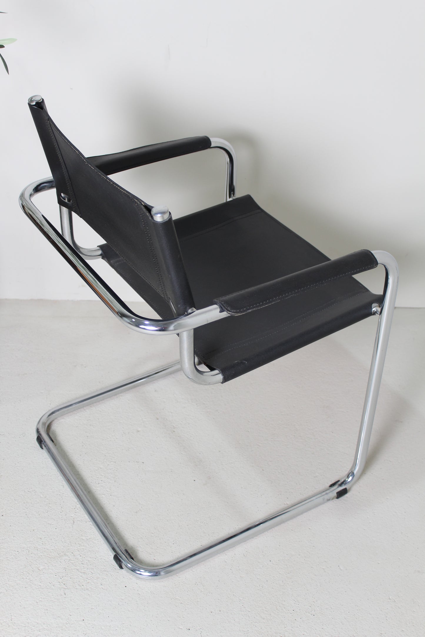 Buisframe design stoel Mart Stam
