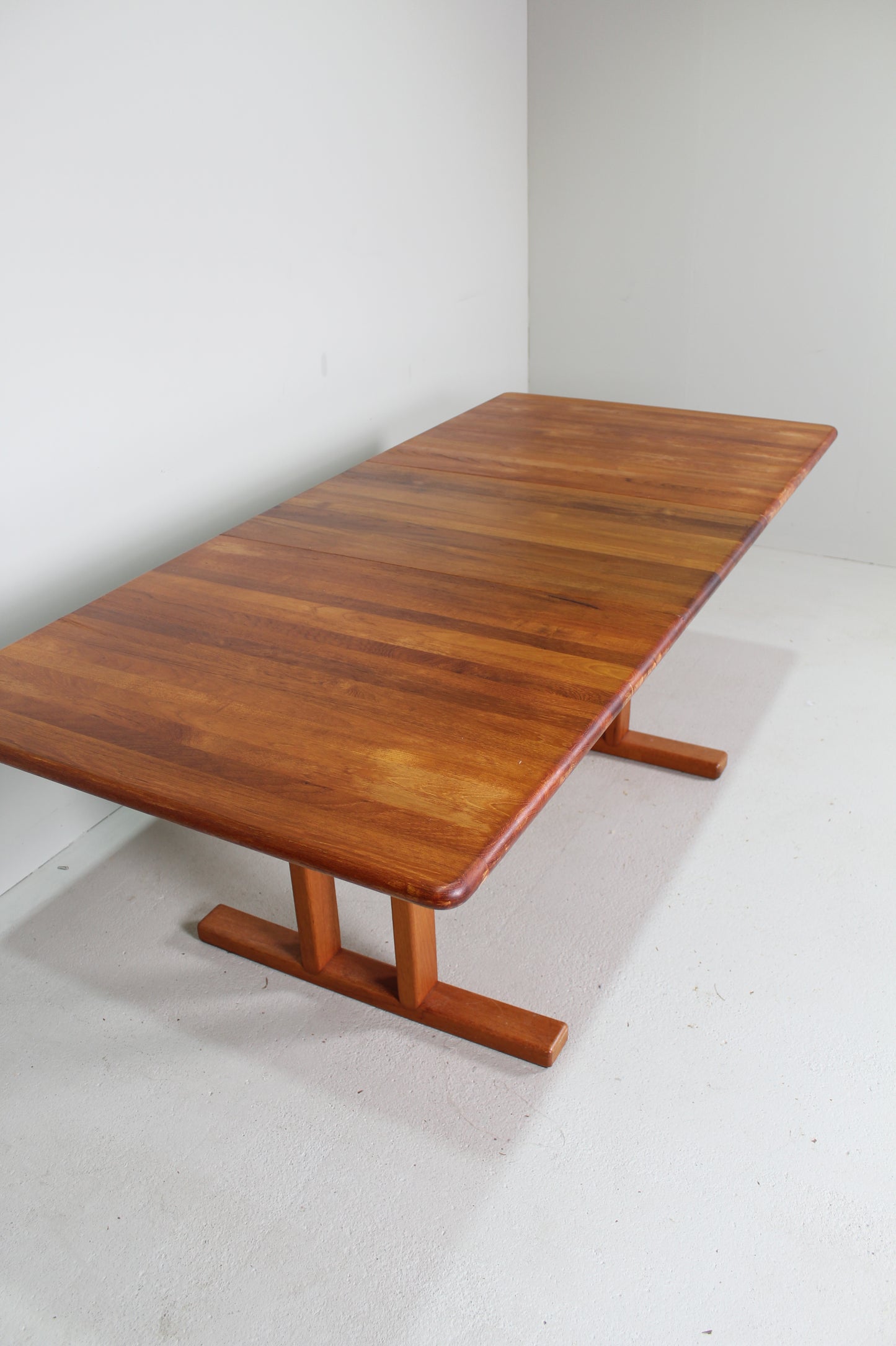 Esstisch im Vintage-Dankesdesign, ausziehbar