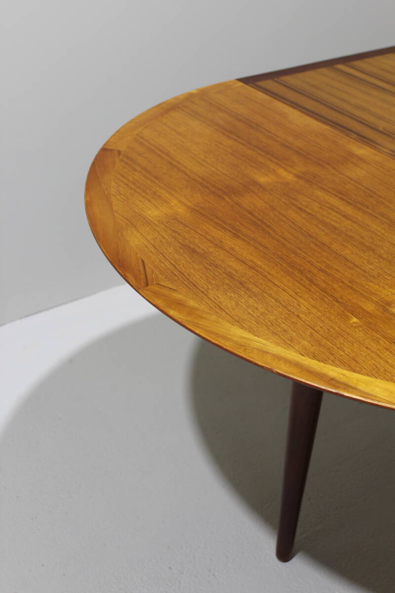 Vintage round dining table (extendable) - 1960s | 01382