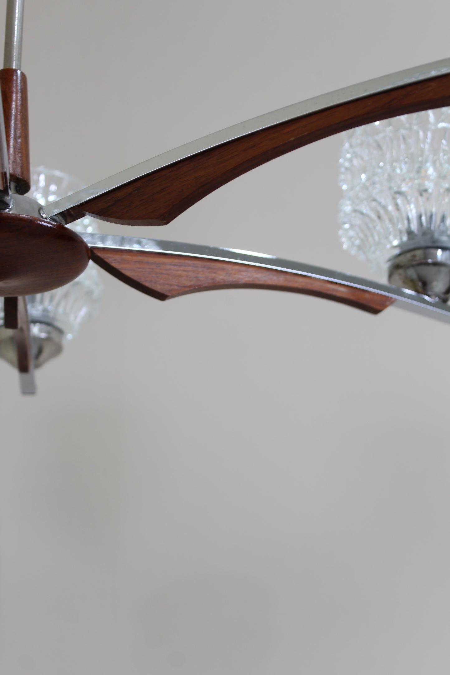 Vintage Deckenlampe, Kronleuchter - 60er Jahre, Holz, Glas