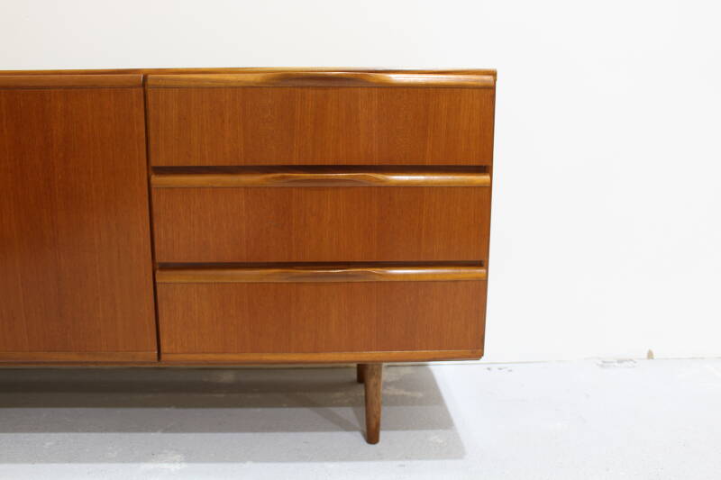 Vintage British Design sideboard, McIntosh - teak | 00871