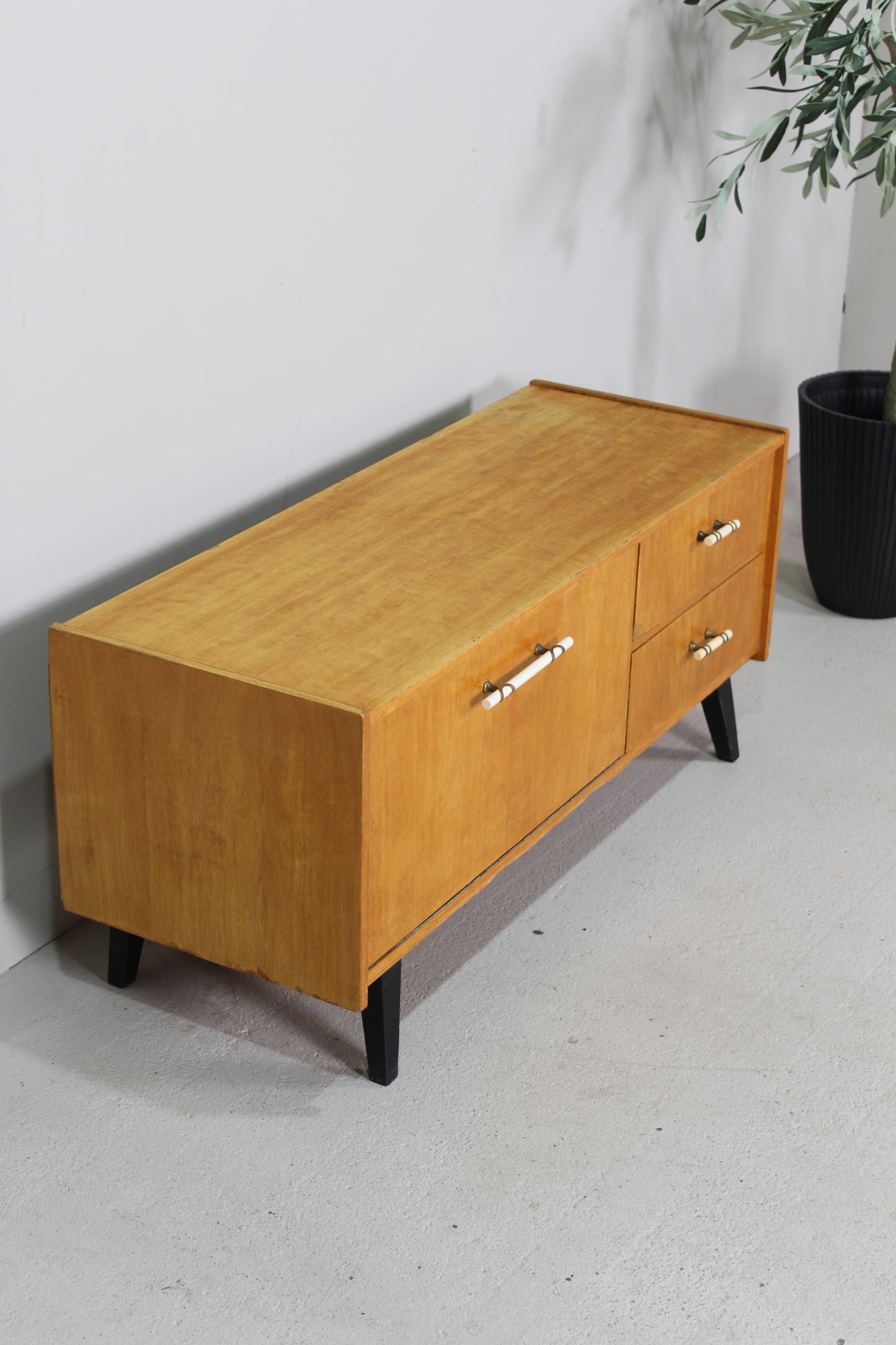 Vintage dressoir, tv-meubel jaren '50