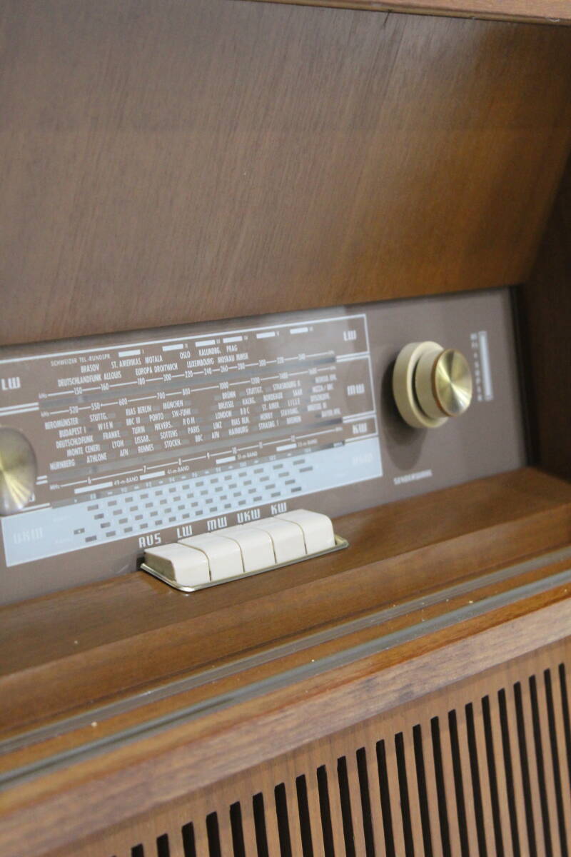 Vintage dressoir, sideboard, audiomeubel, radiokast - Philips, jaren '60 | 01290