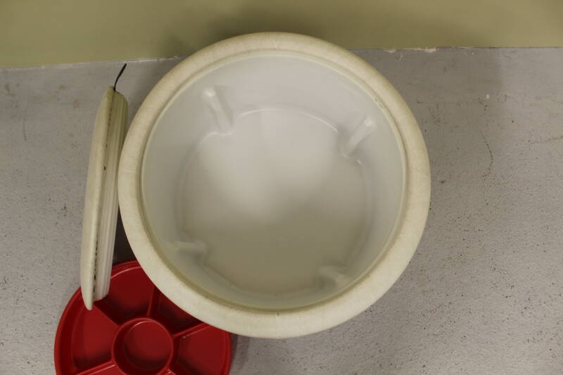 Vintage pouf
