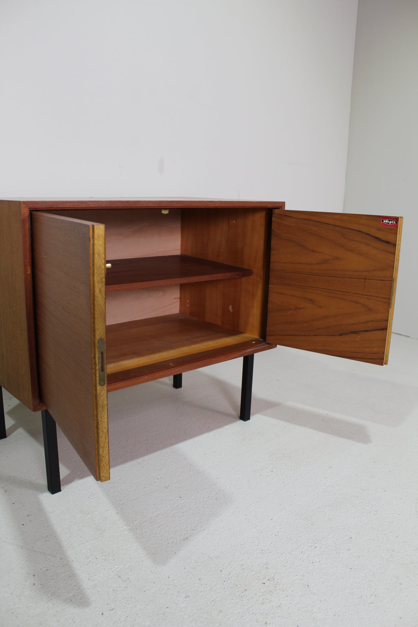 Vintage teakhouten kastje, dressoir - jaren '60