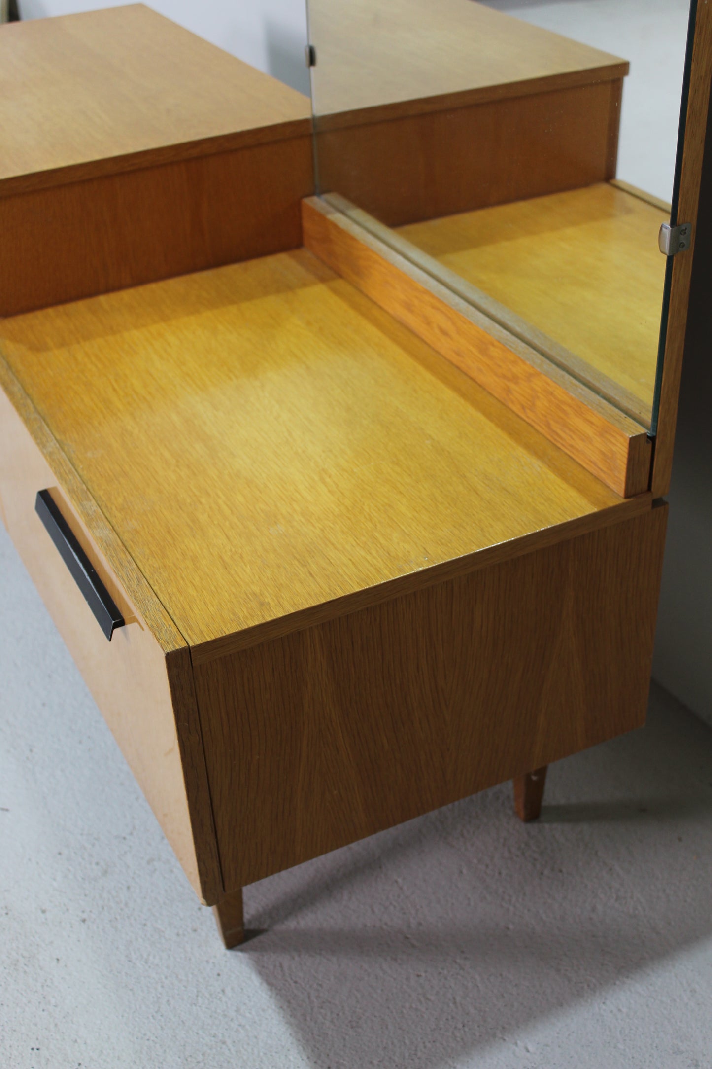 Vintage kaptafel, kast met spiegel - jaren '50/'60