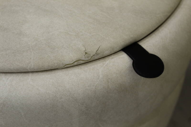 Vintage pouf