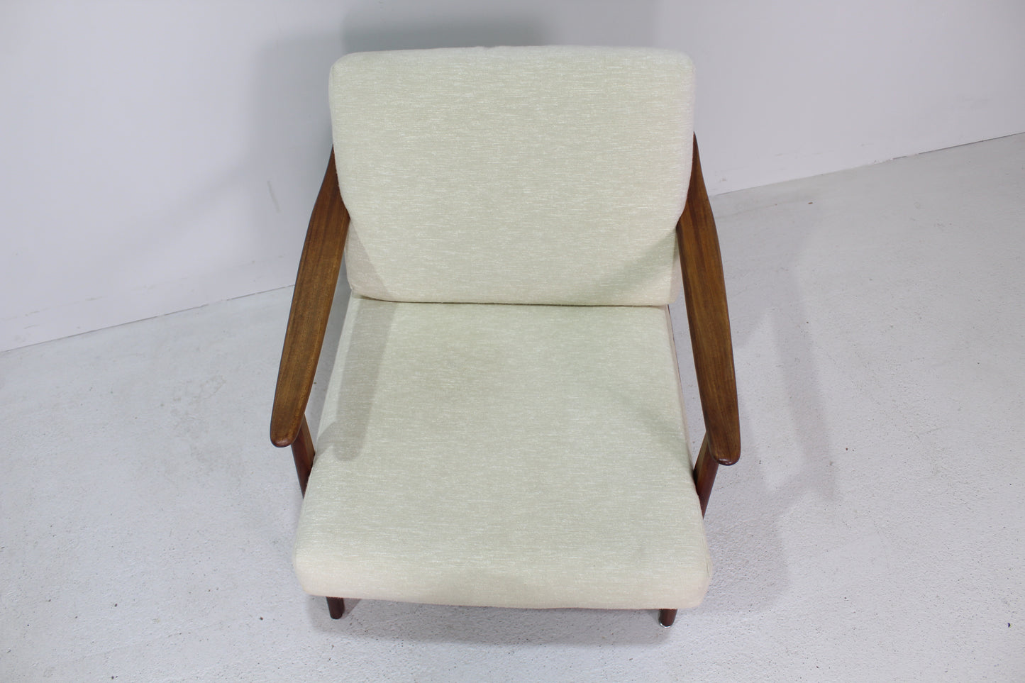 Vintage armchair Danish Design — 1 armchair