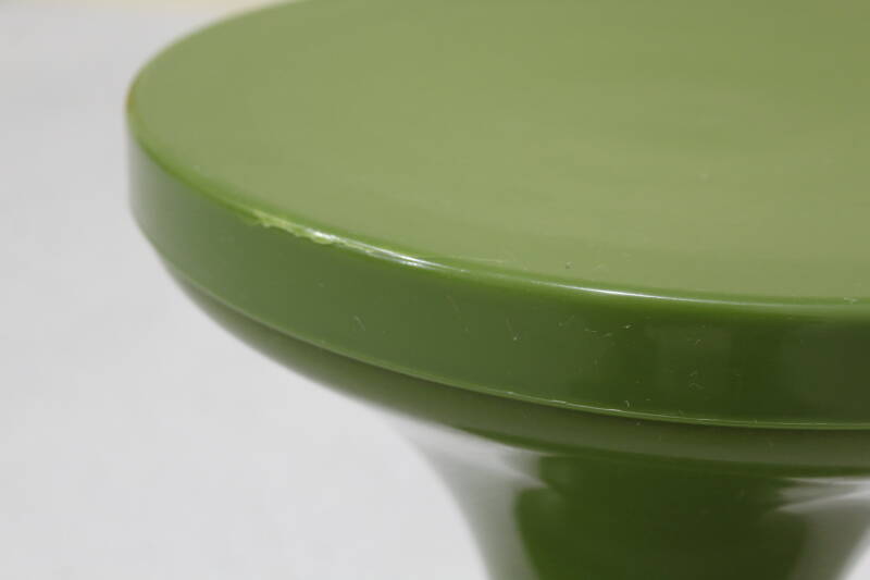 Vintage groene kruk, plantentafel - jaren '70 | 01095