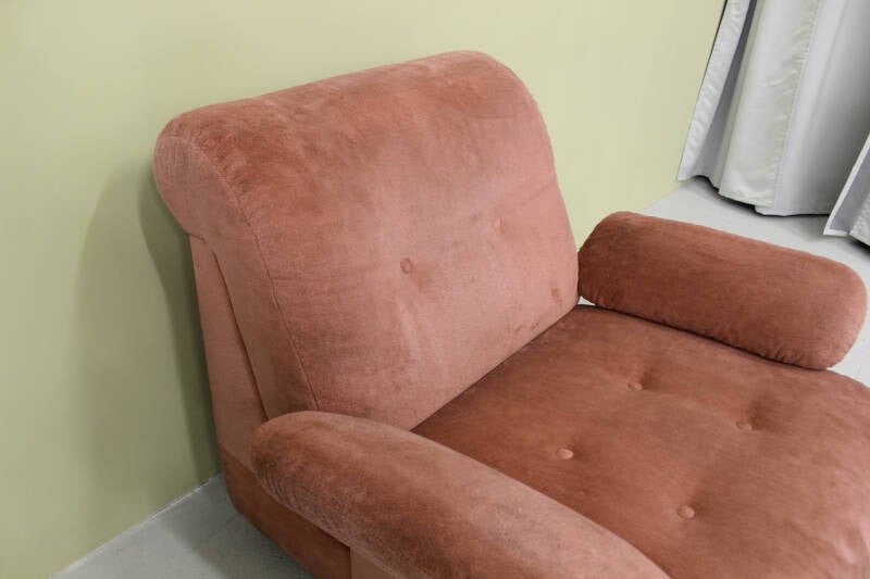 Vintage roze fauteuil