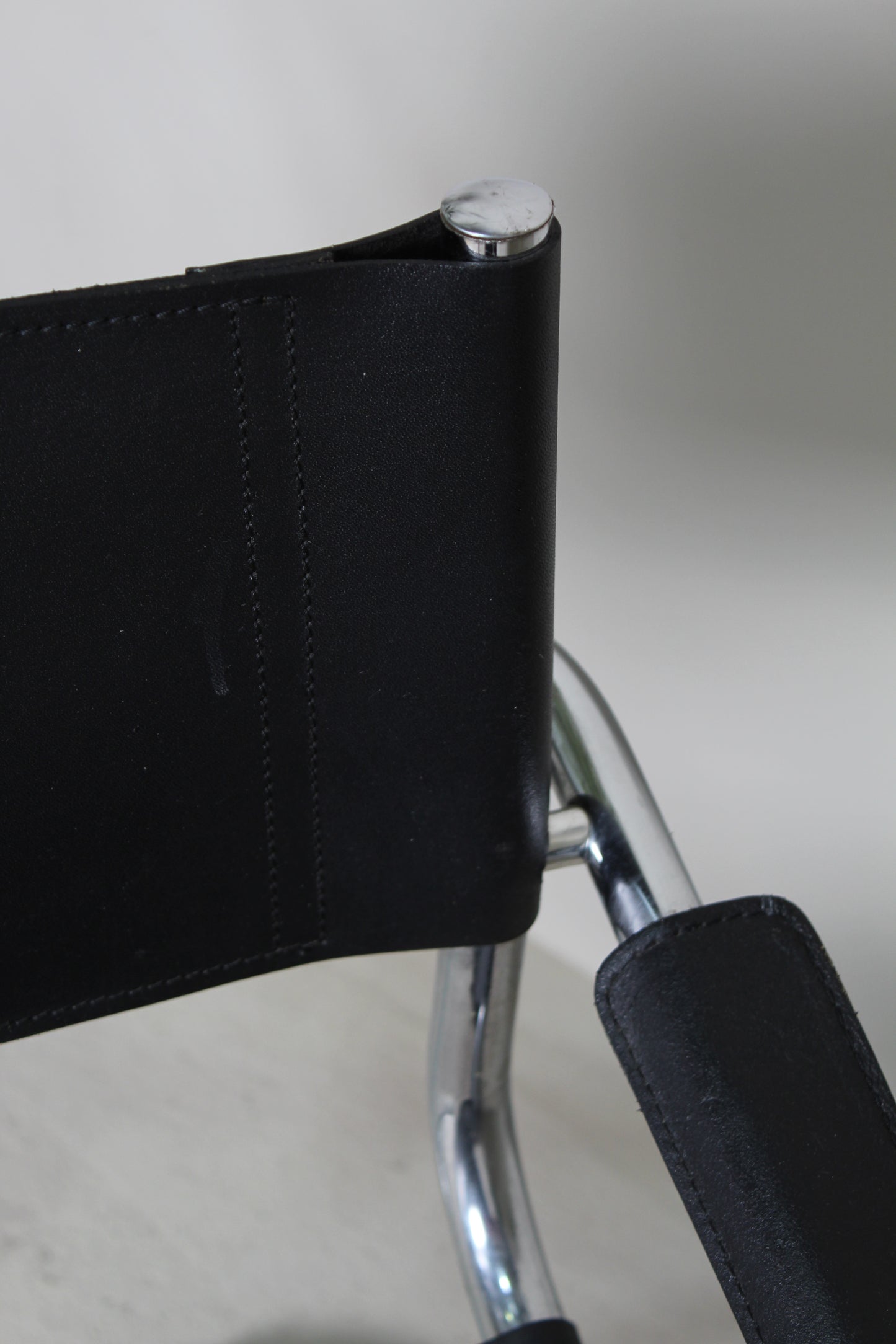 Buisframe design stoel Mart Stam