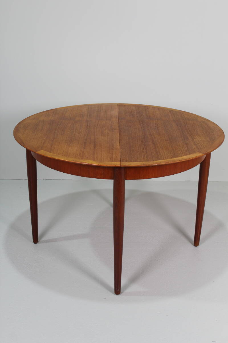 Vintage round dining table (extendable) - 1960s | 01382
