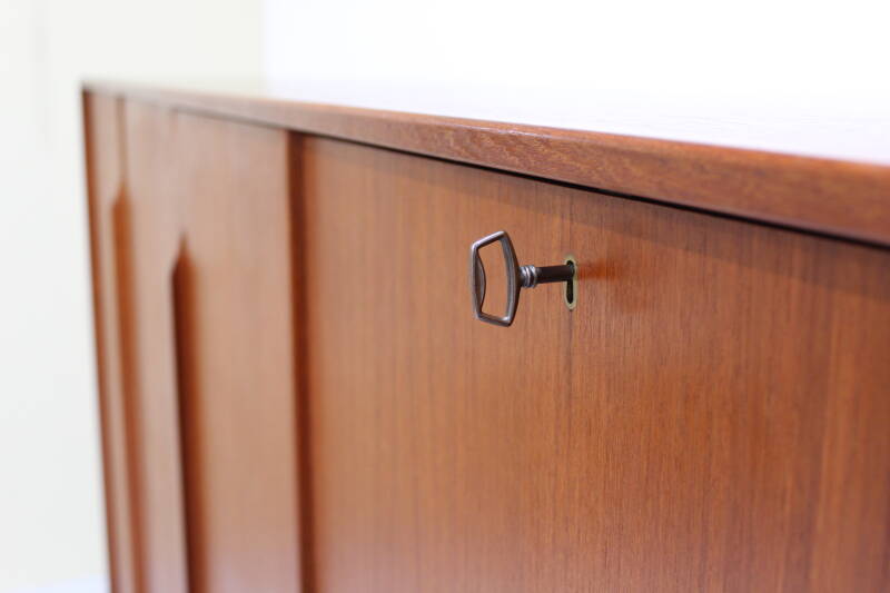 Vintage Design highboard, cupboard - Heinrich Rietsenpatt | 01056