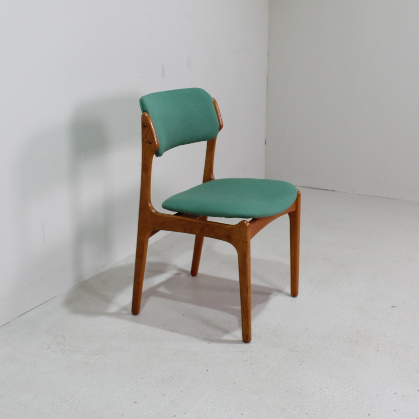 4x Vintage Esszimmerstühle, Erik Buch, Teakholz