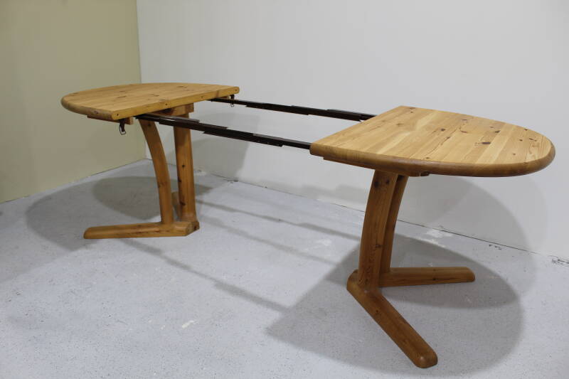 Vintage Danish Design dining table, extendable - Dyrlund pine wood | 00992