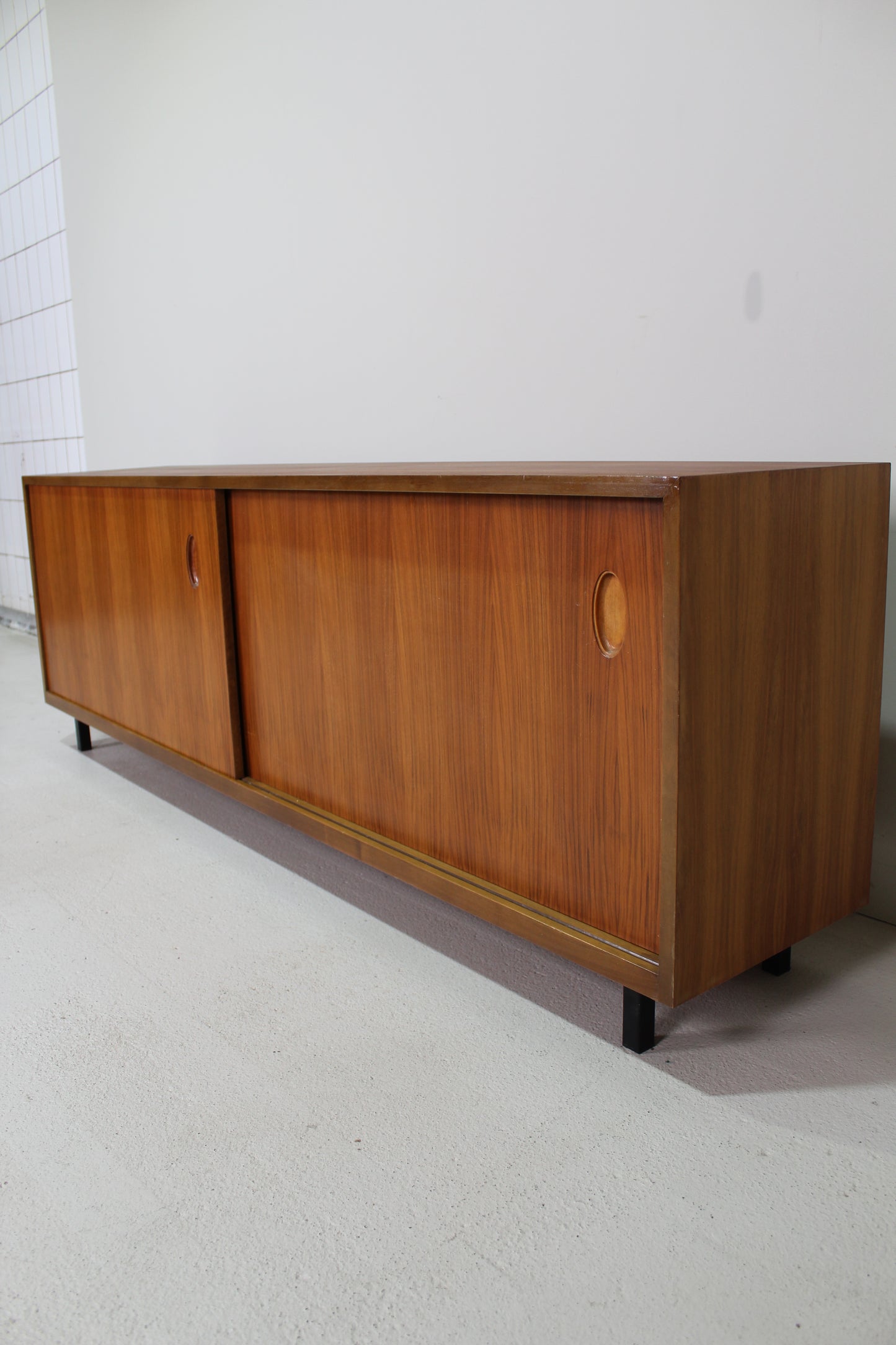GERESERVEERD Vintage tv-meubel, dressoir, lowboard jaren '60
