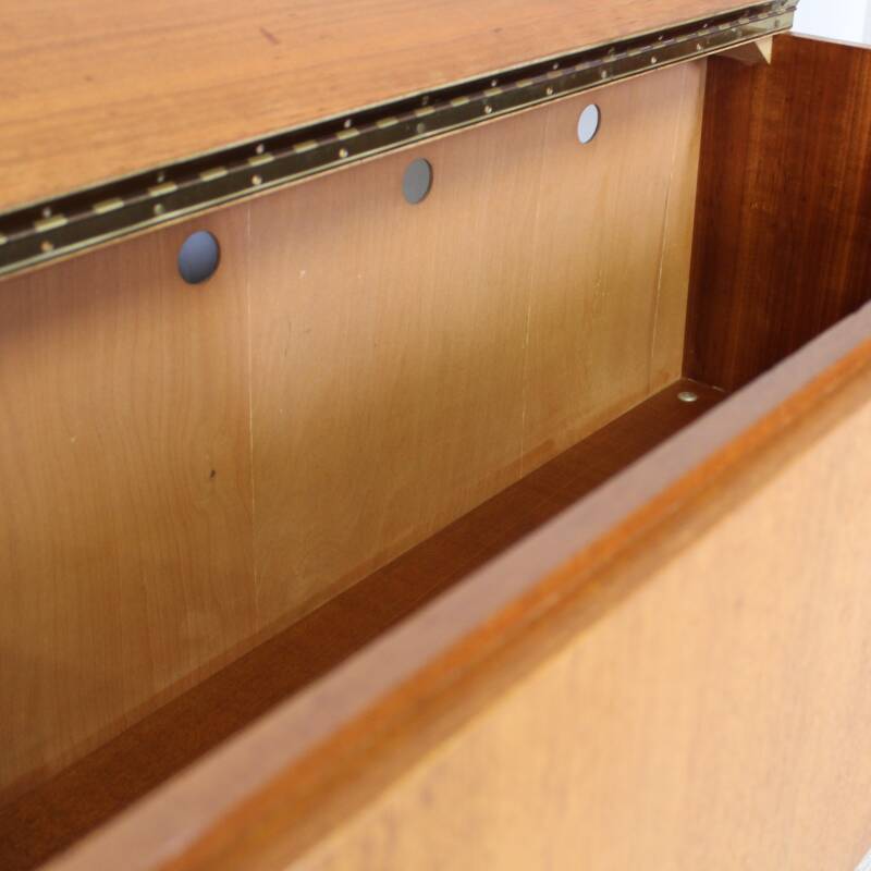 Vintage dresser, blanket chest