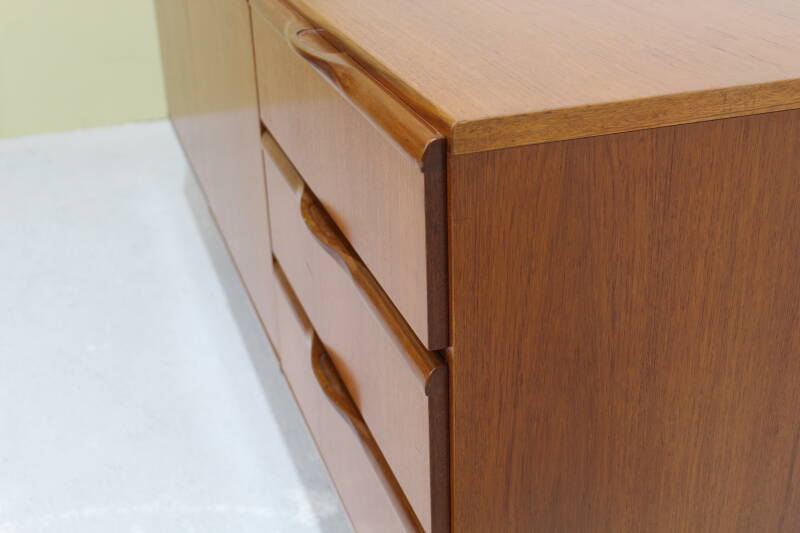 Vintage British Design sideboard, McIntosh - teak | 00871