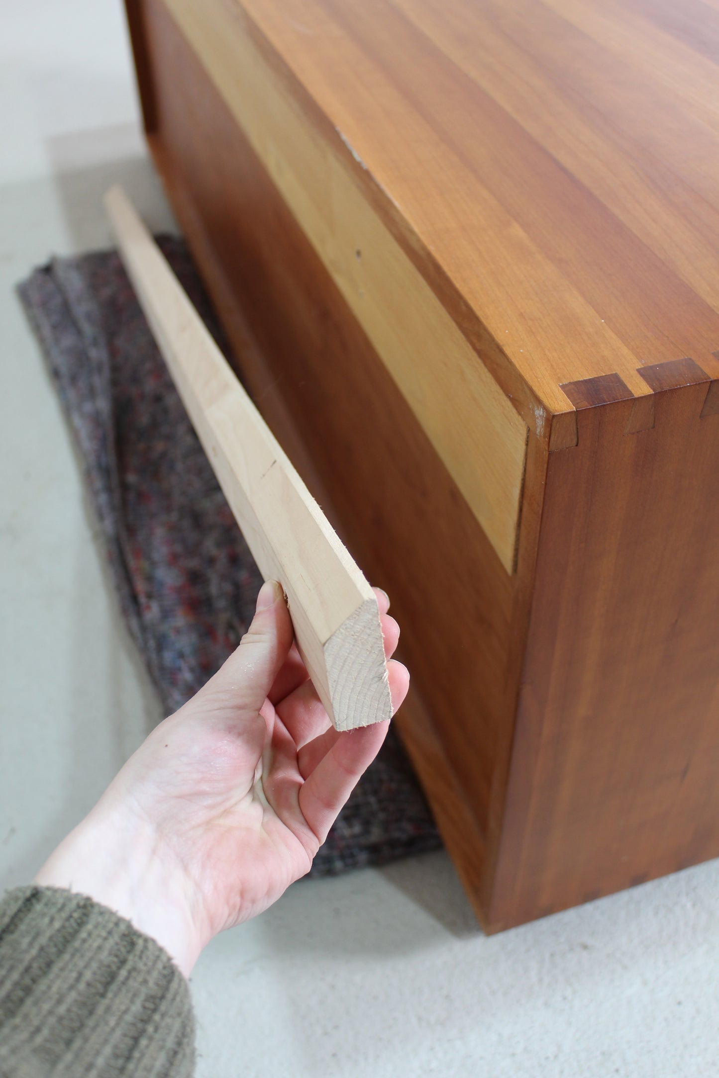 Sideboard im schwebenden Vintage-Design, Fernsehschrank – 1960er