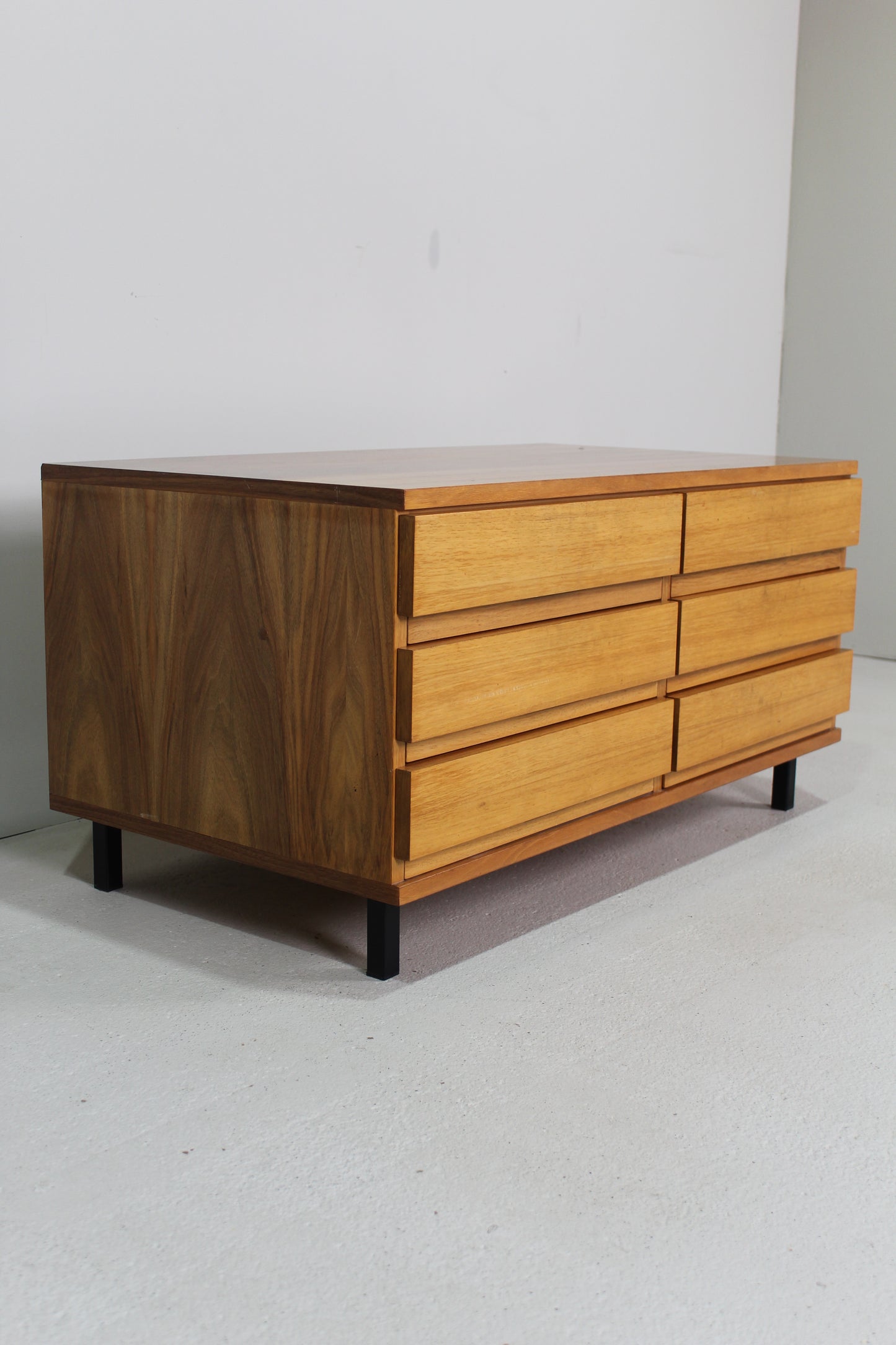 Vintage-Fernsehschrank, Kommode - 1960er