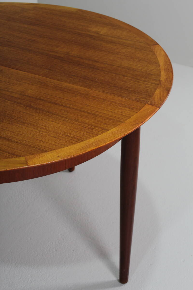 Vintage round dining table (extendable) - 1960s | 01382