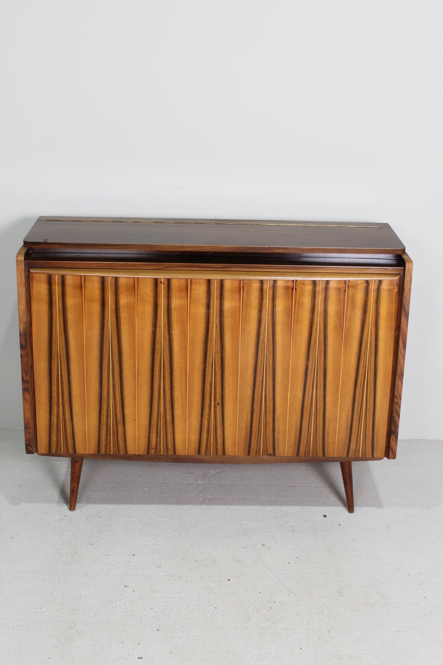 Vintage schoenenkast jaren '50