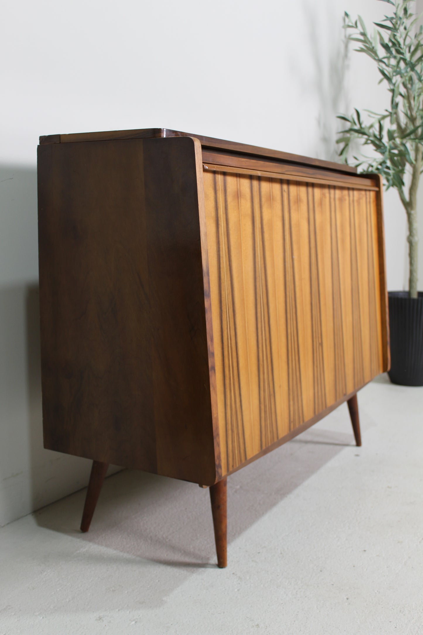 Vintage schoenenkast jaren '50