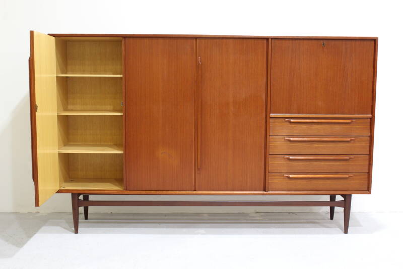 Vintage Design highboard, cupboard - Heinrich Rietsenpatt | 01056