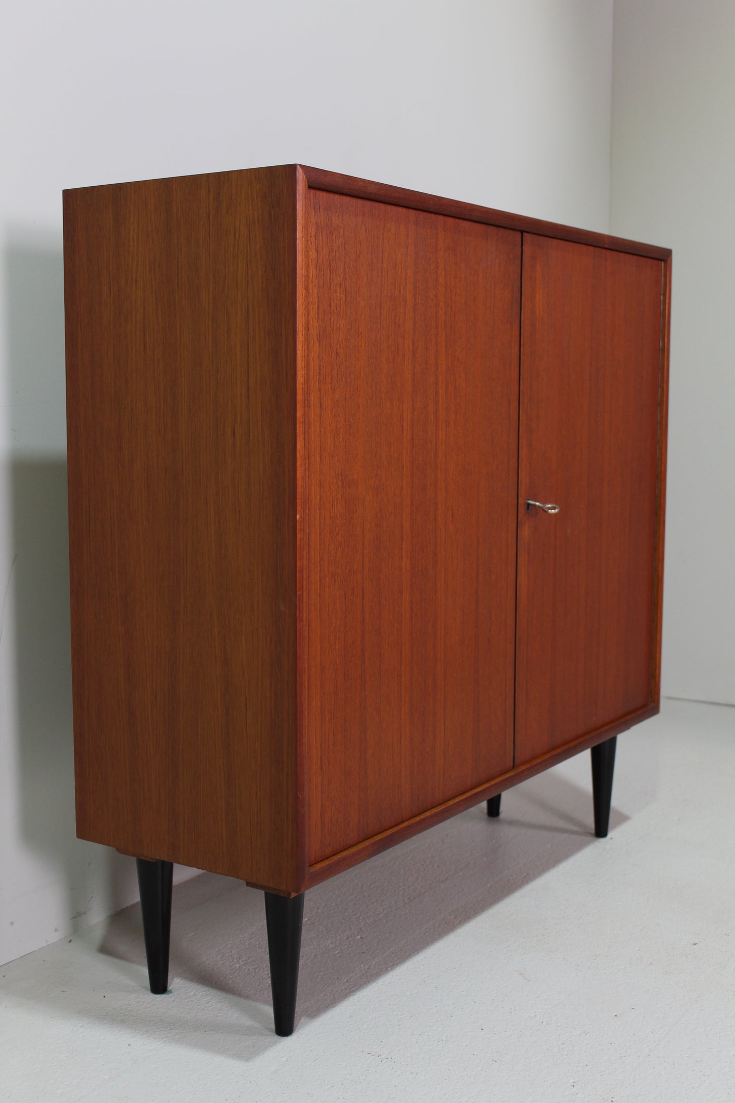 Vintage kast, highboard, spelletjeskast - jaren '60, teak